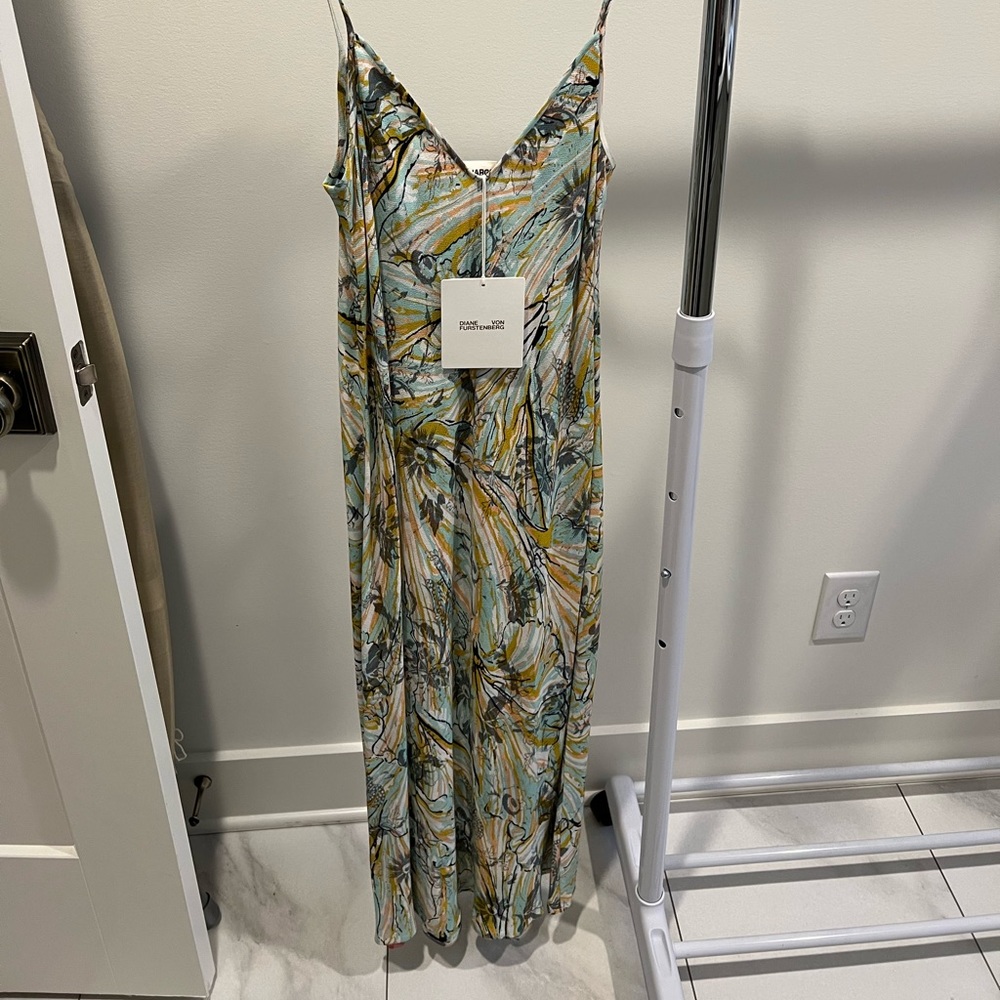 Brand New Diane Von Furtsenberg Dress- size Small